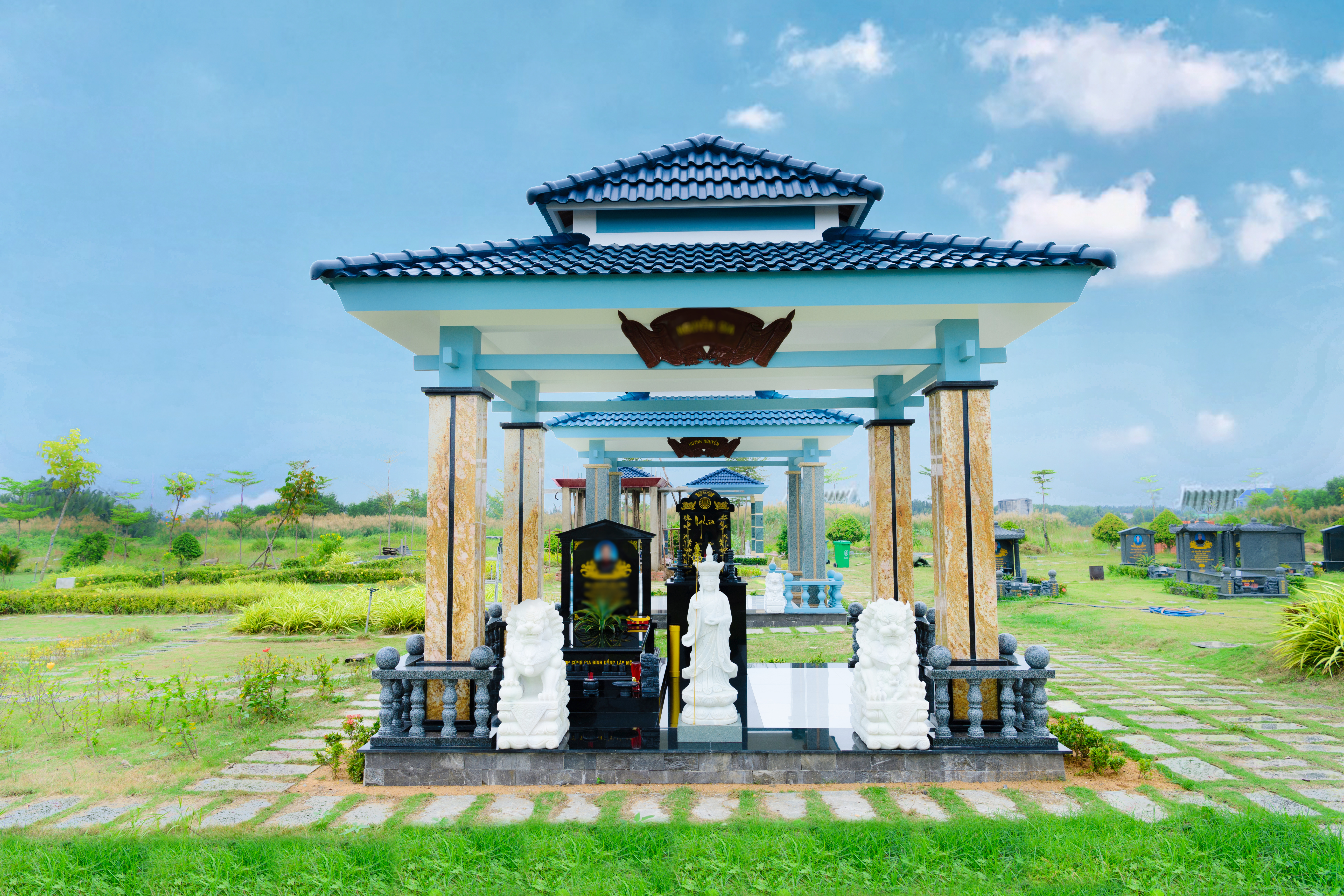 Nhà Mồ An Lạc